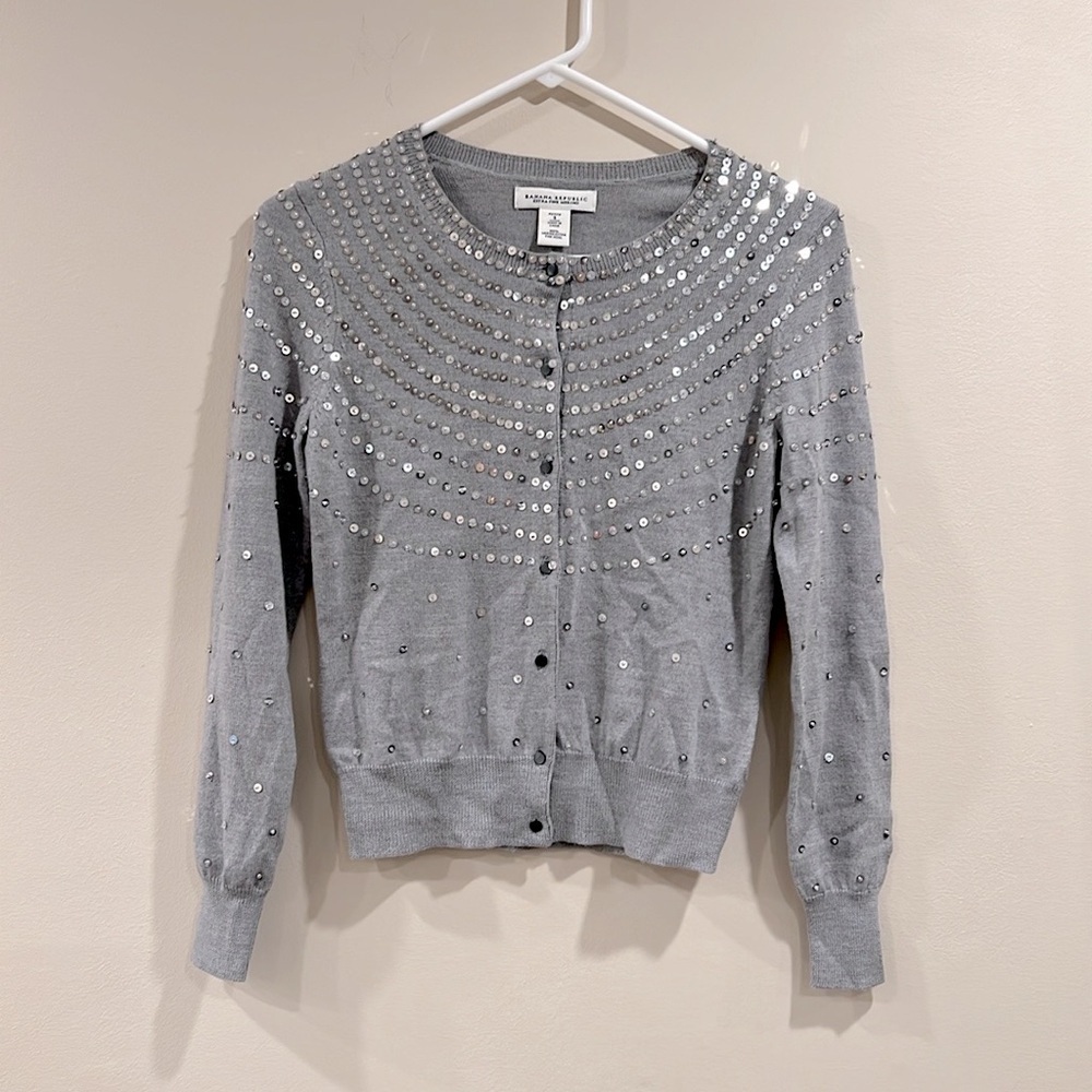 🔥Banana Republic Gray Cardigan Sweater with Beaded Neckline🔥
